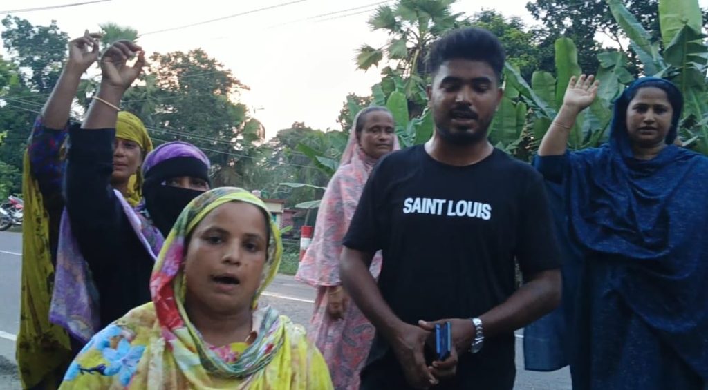 মটরসাইকেল ভাঙচুর ও মারধরের অভিযোগে সংবাদ সম্মেলন